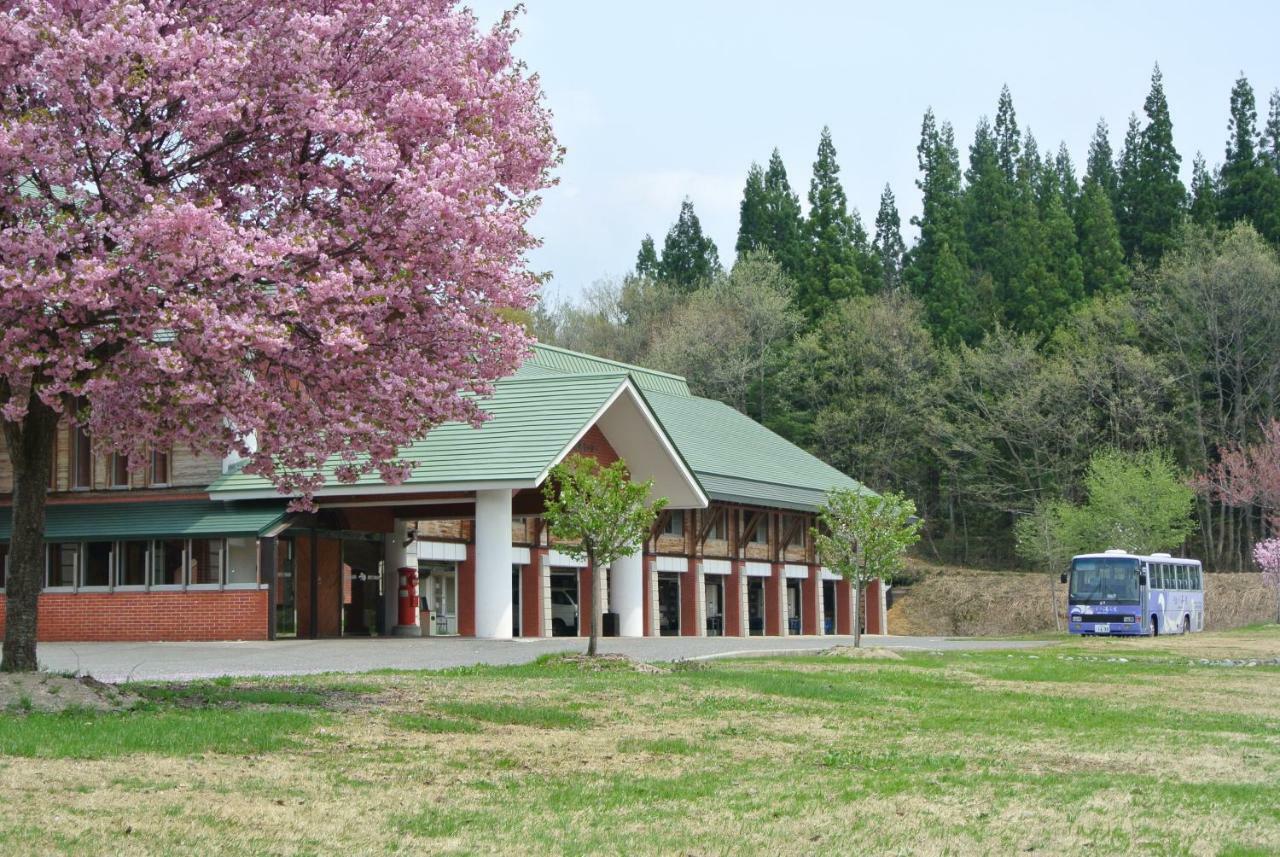 Yurari Hotel Tadami Exterior photo
